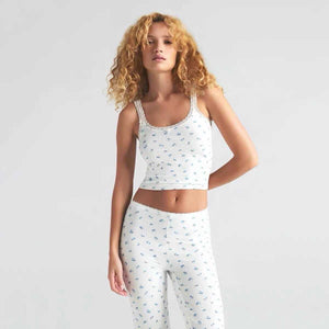 طقم loungewear قطني بألوان هادئة ونقشة زهور ناعمة مع تفاصيل دانتيل مريحة للمنزل