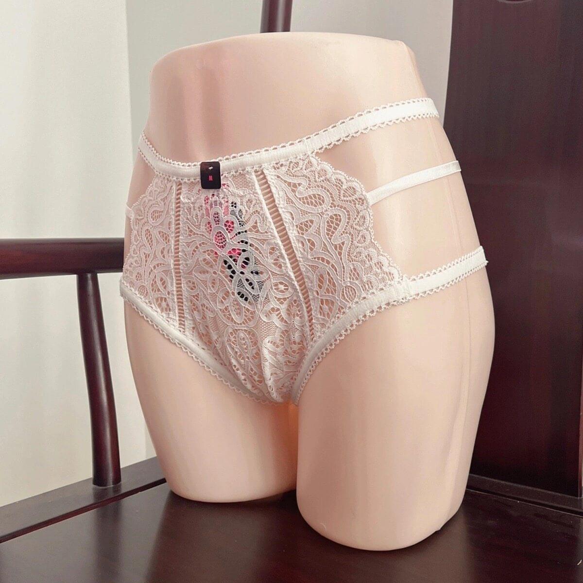 Panties دانتيل أبيض بتصميم أشرطة جانبيّة