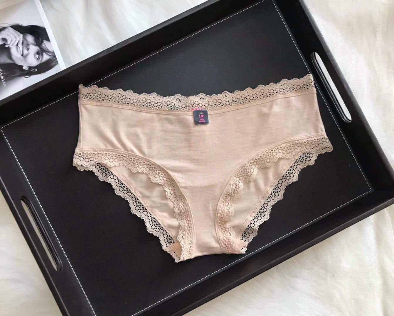 سراويل Panties قطنية مريحة مزينة بالدانتيل الناعم