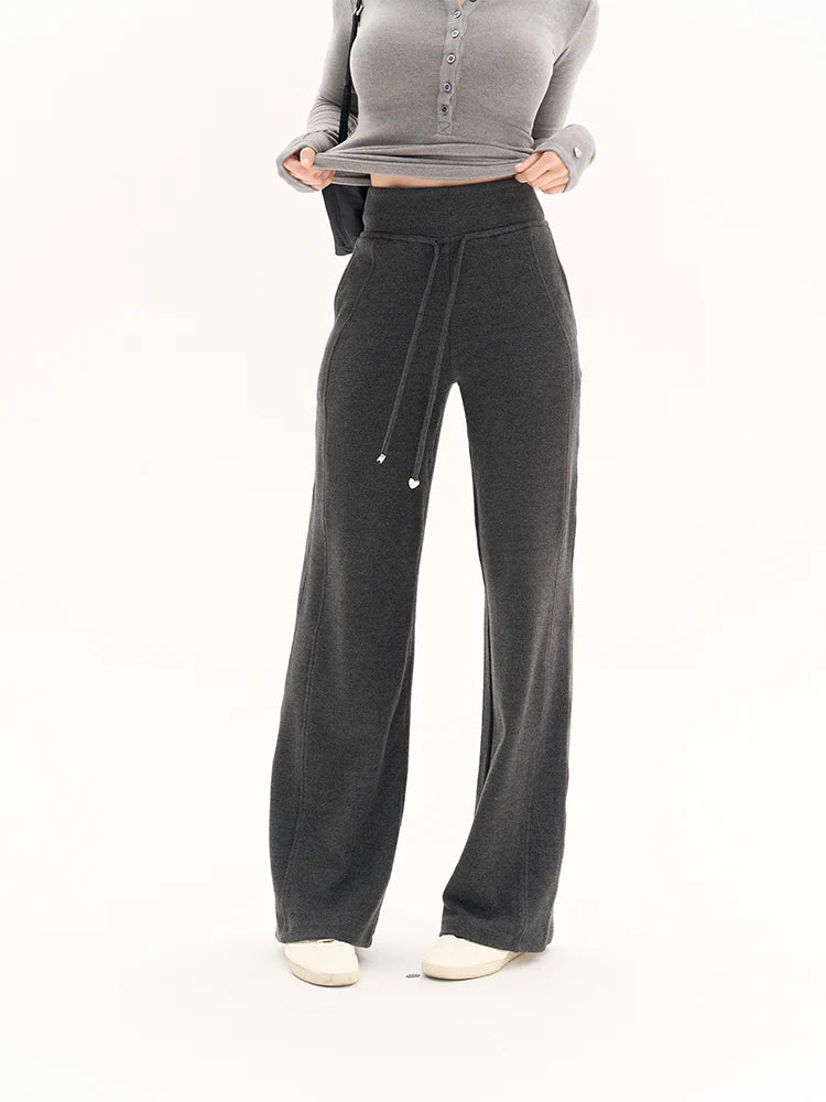 Fleece lined sweatpants in sesame ash grey, front view